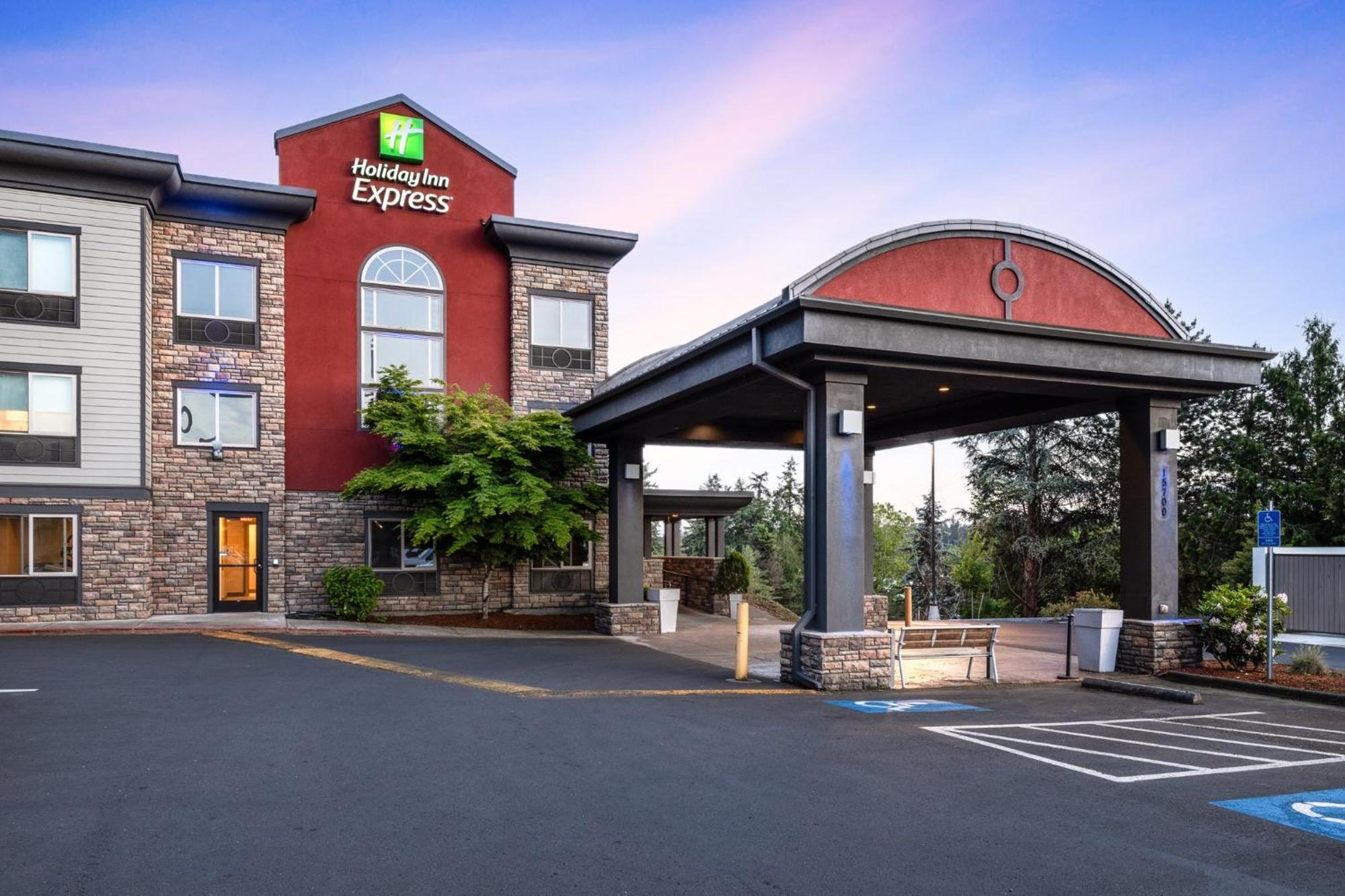 Holiday Inn Express Portland South - Lake Oswego By Ihg Exterior photo