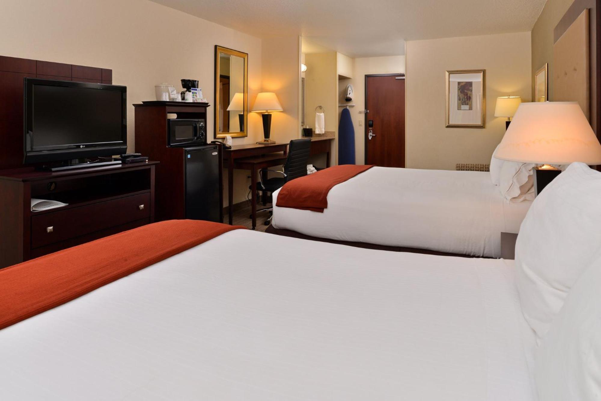 Holiday Inn Express Portland South - Lake Oswego By Ihg Exterior photo